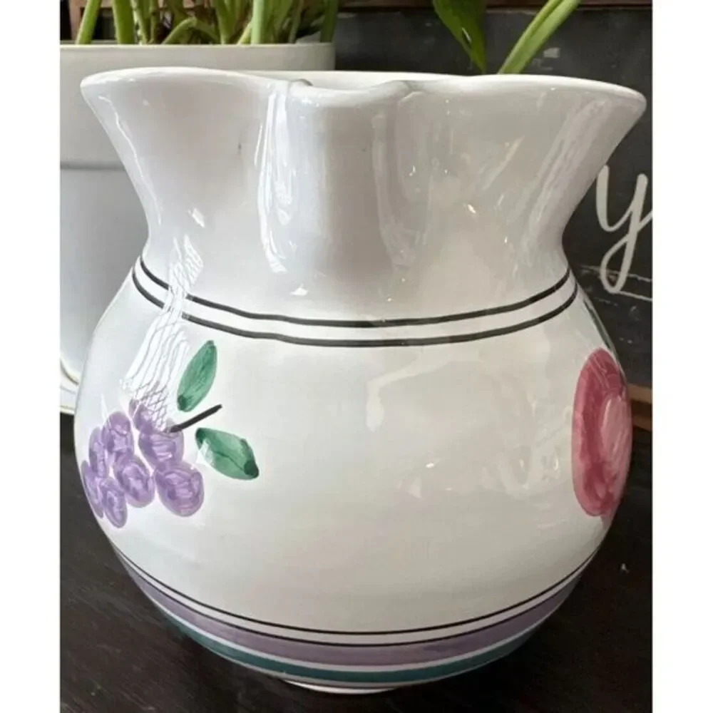 Caleca‎ Pitcher